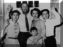 father1.jpg (10954 bytes)