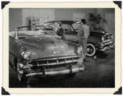 54showroom1.jpg (73860 bytes)