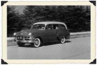 54showroom4.jpg (61572 bytes)