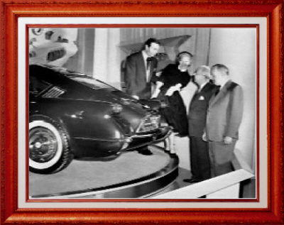 54motorama5.jpg (78665 bytes)